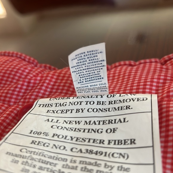 Old Navy Dog Puffer Vest with Detachable Hood and Faux Fur. Size: L - Picture 6 of 11